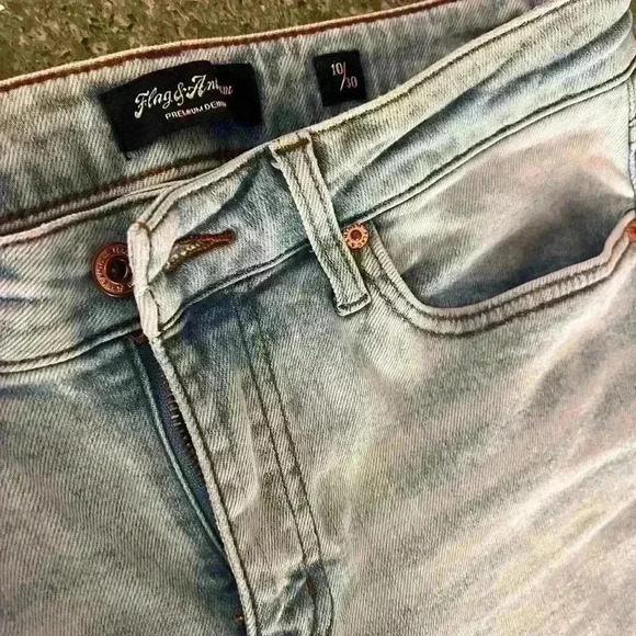 Flag and Anthem Jeans - Women’s size 10/30 stretch mid rise light wash - Picture 1 of 5